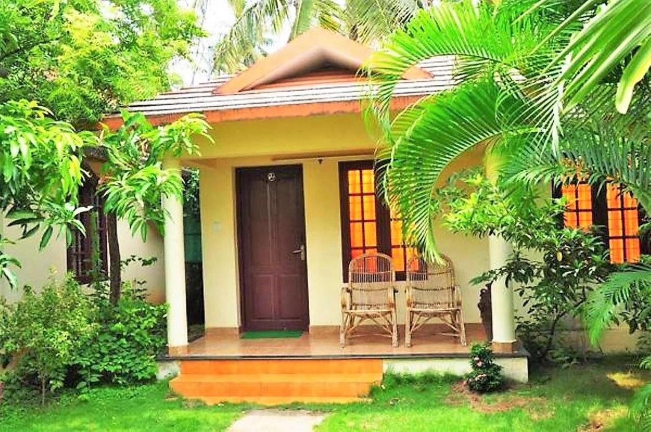 Sea Star Beach Homes Cherai Beach Bagian luar foto