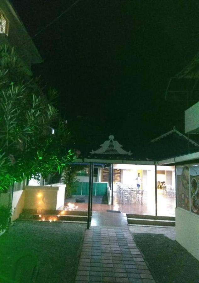 Sea Star Beach Homes Cherai Beach Bagian luar foto